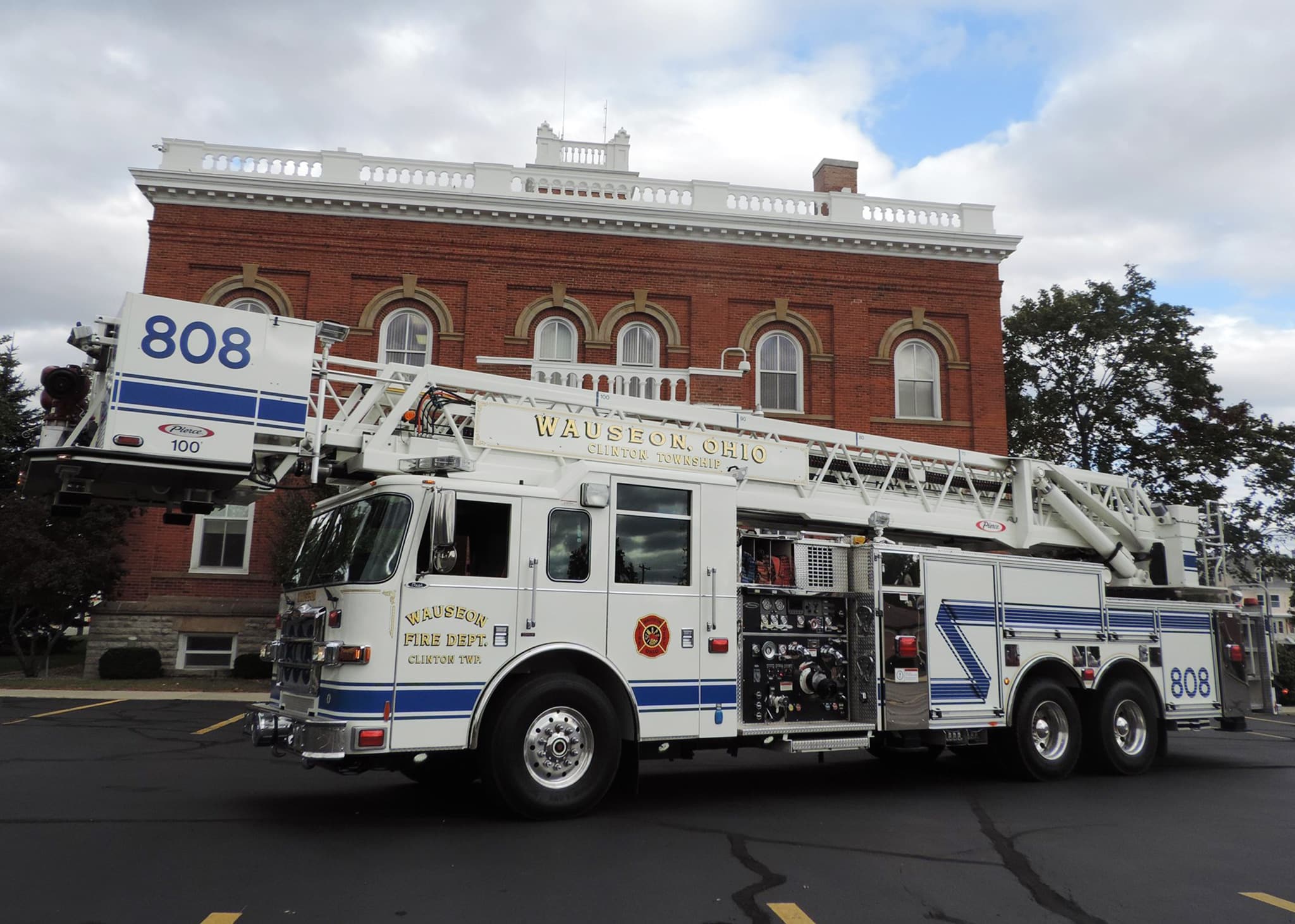 Ladder 808 parked in front of the Fulton County Courthouse